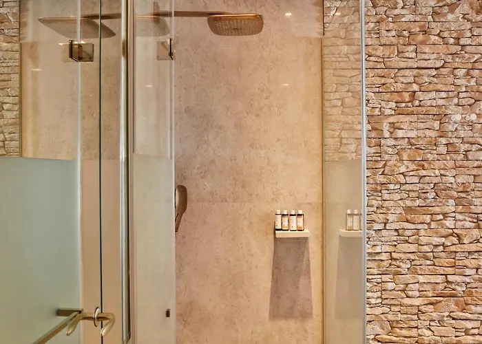 麦肯尼亚奈亚 - 首选酒店及度假村